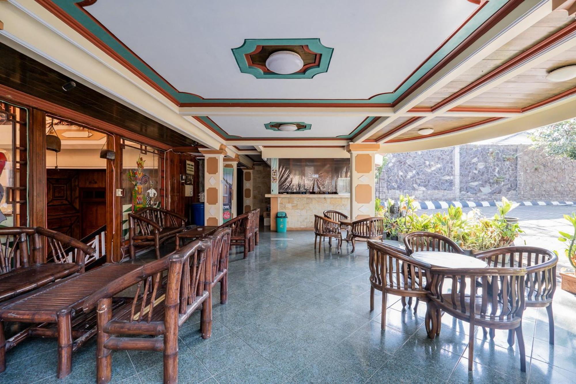 Urbanview Hotel Near Jatim Park 1 By Reddoorz Batu  Exterior photo