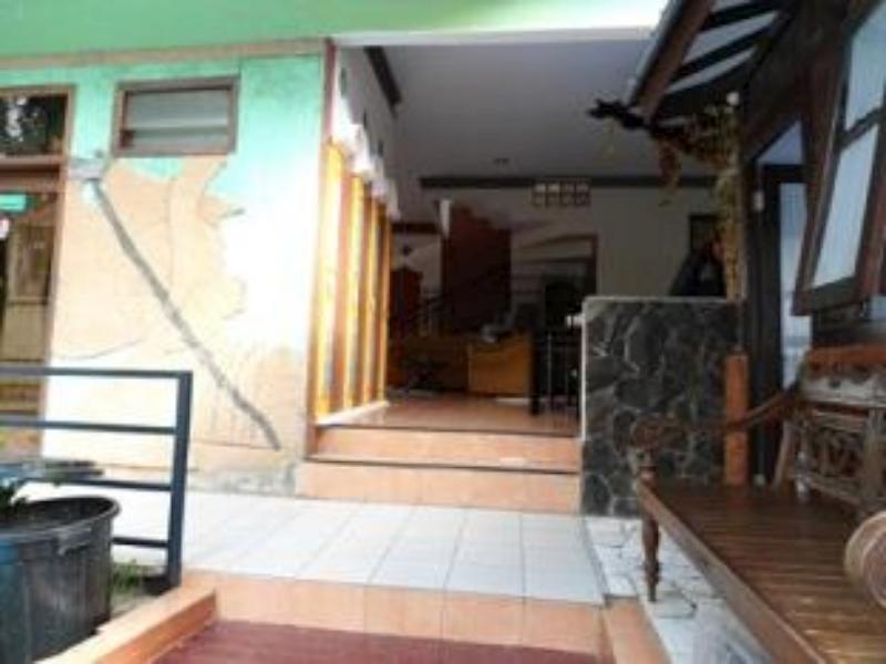 Urbanview Hotel Near Jatim Park 1 By Reddoorz Batu  Exterior photo